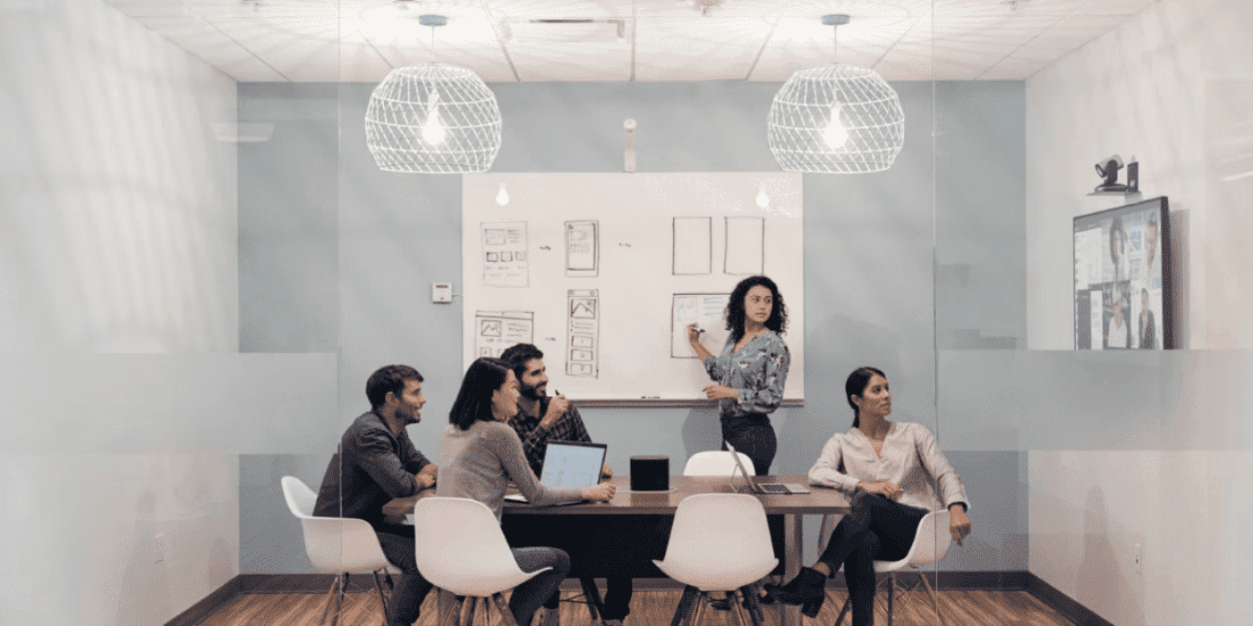 Guía estratégica de implementación de IA para empresas: hoja de ruta completa